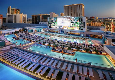 stadium swim at circa resort